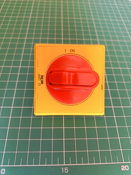 Рукоятка выносная OHYS2AJ селекторная для OT16...125F, желто-красная IP65 блок. 3 замками без оси