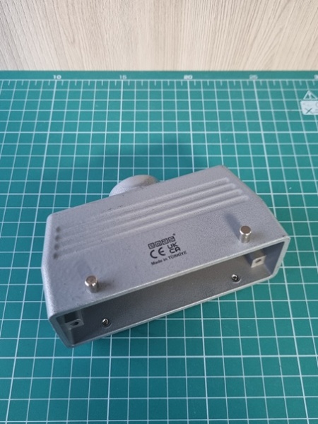 Кожух металлический, верхний ввод (PG 21), IP65 EBM24GU30