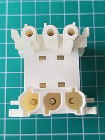 3-х полюсный распределительный блок Ensto NAD3.W — купить в СПб и России