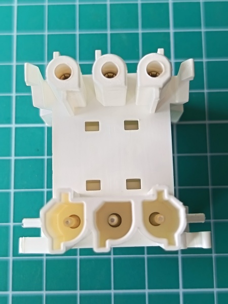 3-х полюсный распределительный блок Ensto NAD3.W фото