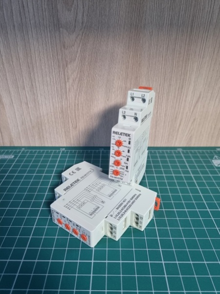 Реле контроля напряжения RS-MV37M, 3P/3P+N, 2CO, 266_540VAC(L-L)/ 154_312VAC(L-N), Umin и Umax, 2s, обрыв, чередование, асимметрия (5_20%), 1M