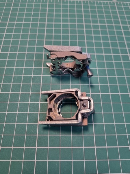 КРЕПЕЖНАЯ ОСНОВА Schneider Electric ZB4BZ009