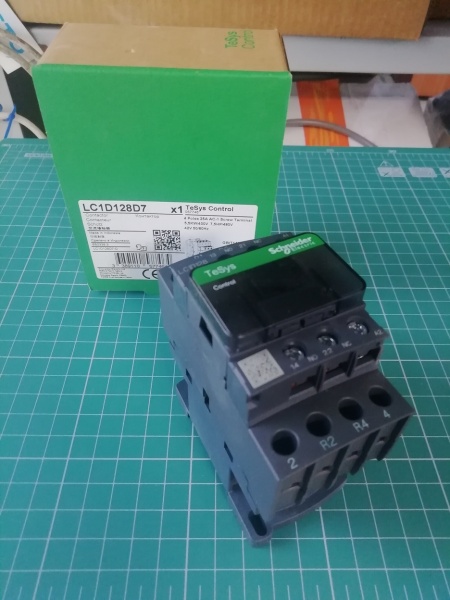 КОНТАКТОР D 4P (2НО+2НЗ), АС1 25 А, НО+НЗ, 42V 50/60 ГЦ,