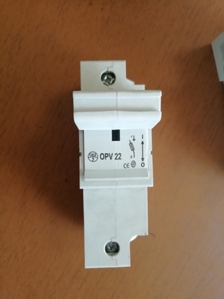 OPV22/1 разъединитель нагрузки цилиндрических предохранителей 1P