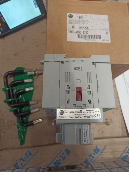 Переключатель 100А, 3P, 1-0-2, фунция перекл. вводов или реверс, без рукоятки 194EA1003753