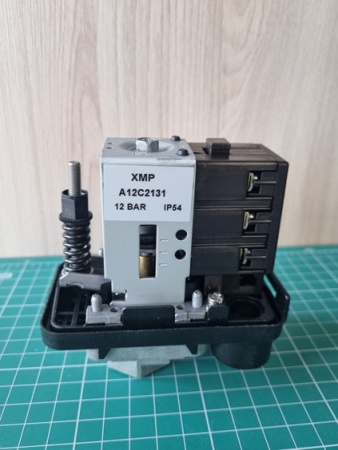 Датчик давления XMP, 12 бар, G 1/4 мама, 3 NC, без типа управления XMPA12C2131