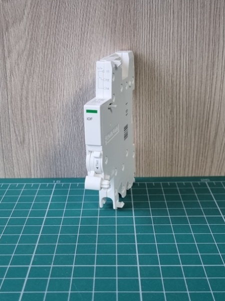 iOF КОНТАКТ СОСТОЯНИЯ ДЛЯ АВ ACTI9