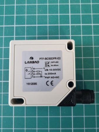 LANBAO PTF-BC50DPR-E2 оптический датчик 50x50x17мм 10-30DC PNP NO+NC Sn=500vм (D-тип) разъем М12