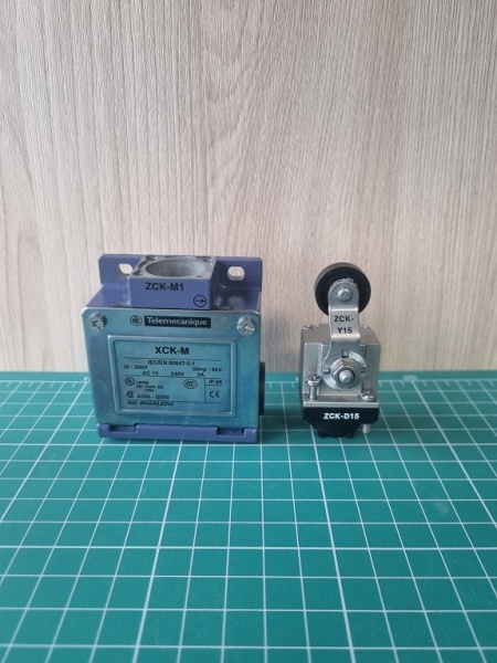 КОНЦЕВОЙ ВЫКЛЮЧАТЕЛЬ XCKM115