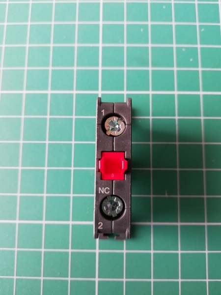 Контактный блок 1 н.з. 800FBX01