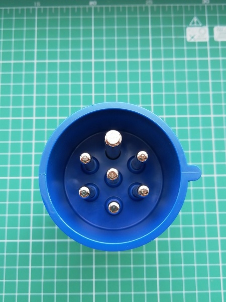 Промышленный разъем, вилка кабельная, 16A 6P+E 9h 200-250V 60Hz 50Hz винтовые клеммы IP44