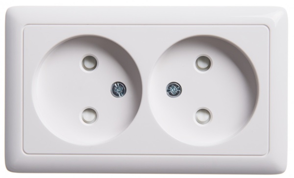 ХИТ О/У РОЗЕТКА двойная без заземления со шторками, ИЗОЛ.ПЛ., 16А, БЕЛЫЙ