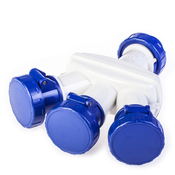 Адаптер тройной (разветвитель) 16A, Вилка 2P+E 6h - 3 Розетки 2P+E 6h, 250VAC 50/60Hz, IP66/IP67, серия ADAPTO