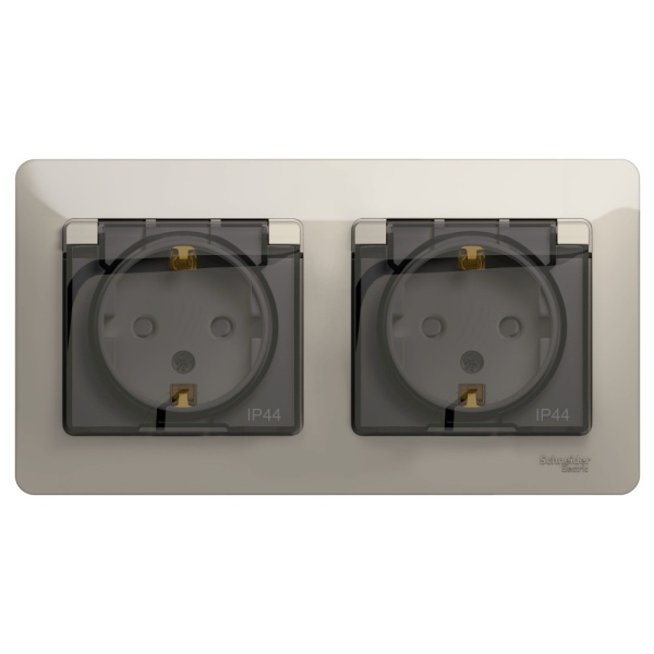 GLOSSA РОЗЕТКА двойная с заземлением со шторками с прозрачной крышкой,16А, IP44, в сборе, МОЛОЧНЫЙ