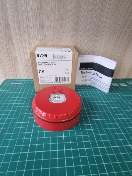 Настенный светодиодный маяк Eaton, Fulleon, Solista LX, Красная вспышка, Красный корпус, Неглубокое красное основание, одобрено VDS (I SOL-LX-W/RF/R1/S VDS)