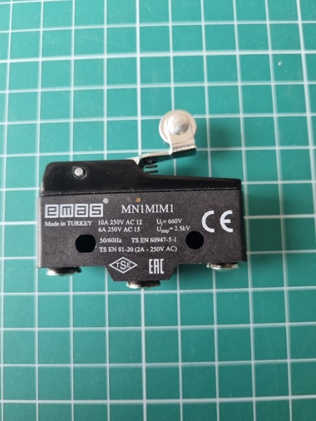 Мини-выключатель, привод роликовый рычаг 28мм (1ПК), пластиковый корпус (250В AC, 10А) MN1MIM1